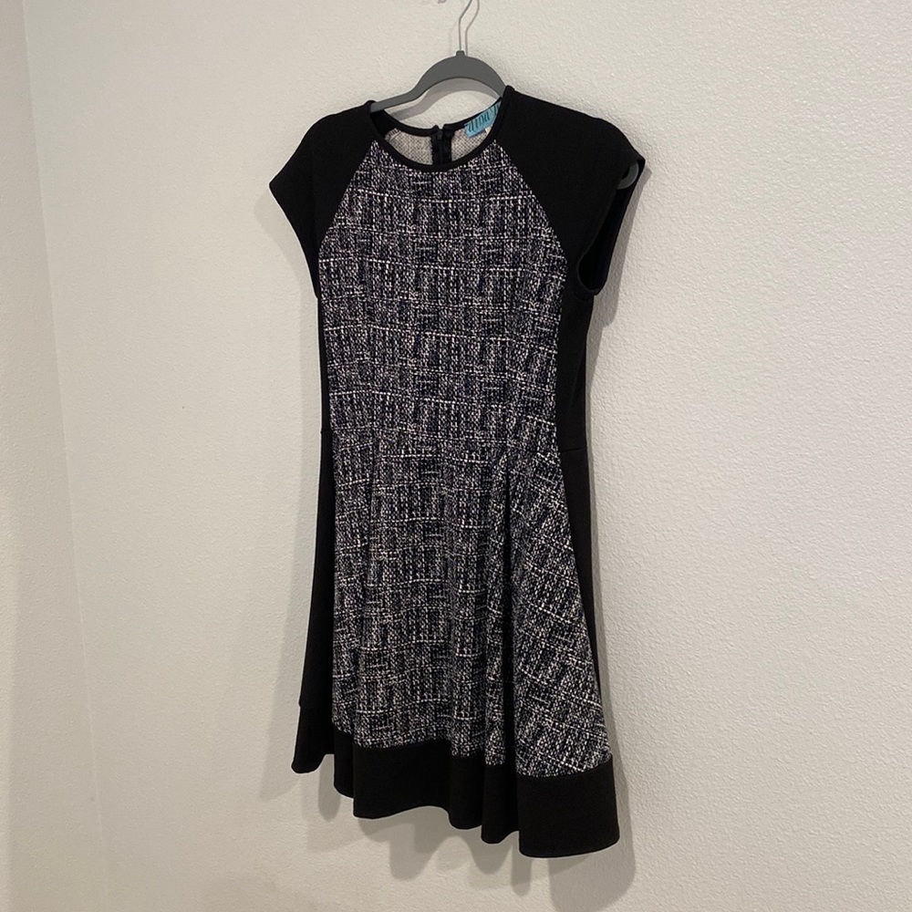 Black and White Short Sleeve Fitted Flare Dress